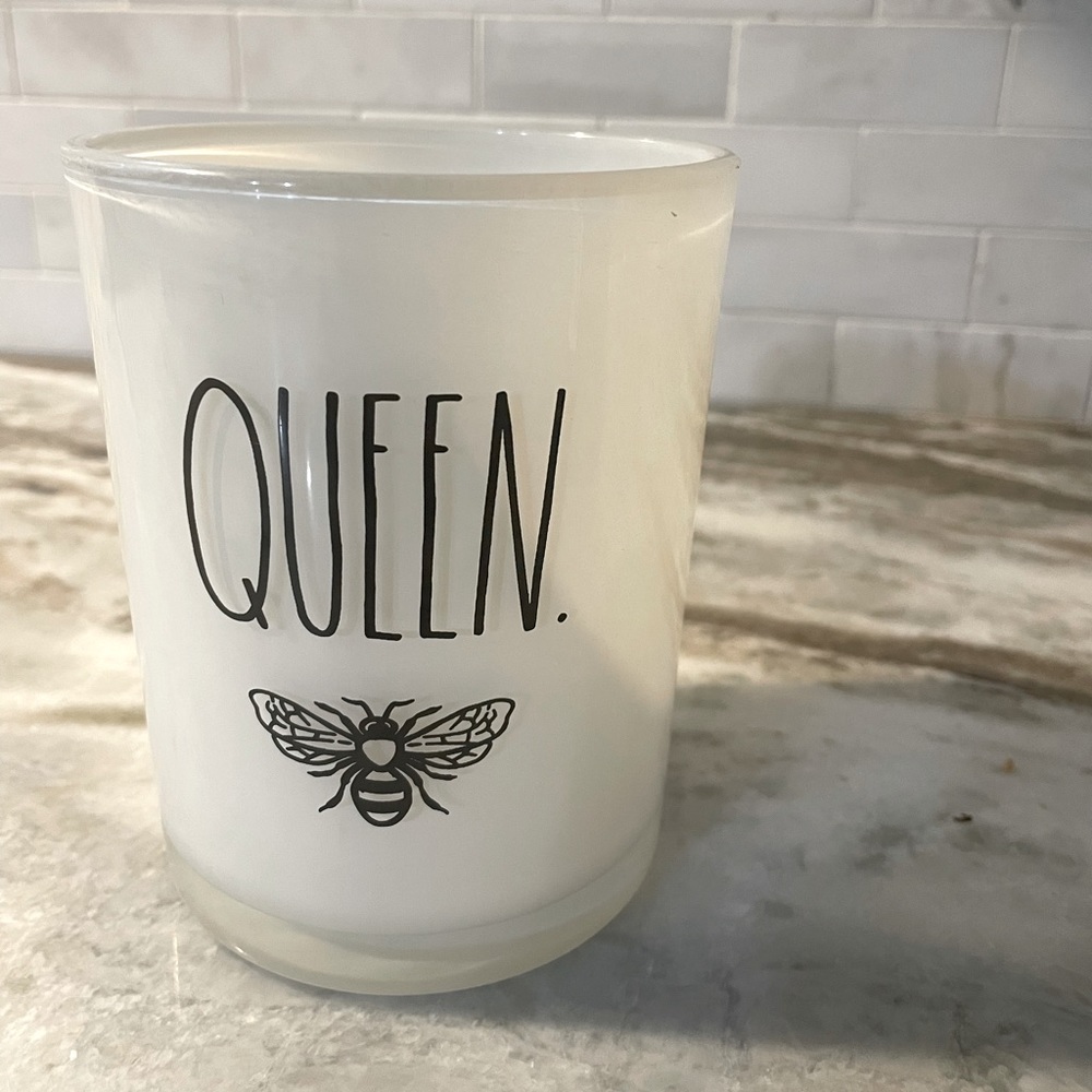 Rae Dunn White Queen Bee Vanity Glass